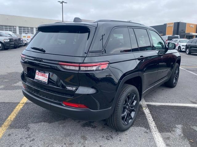 new 2025 Jeep Grand Cherokee car, priced at $46,250