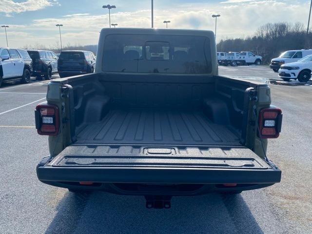 new 2026 Jeep Gladiator car, priced at $57,114