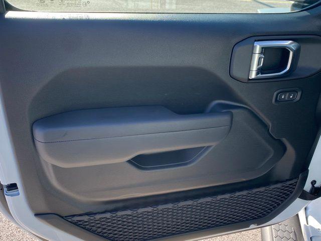 new 2026 Jeep Wrangler car, priced at $41,266