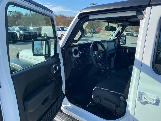 new 2026 Jeep Wrangler car, priced at $41,938