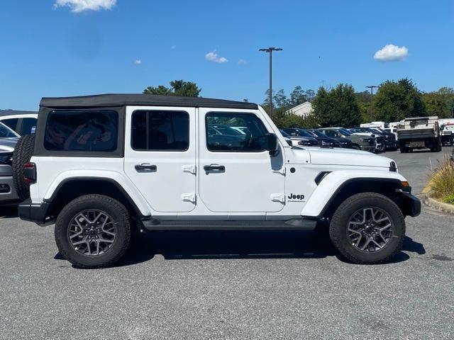 new 2025 Jeep Wrangler car, priced at $48,000