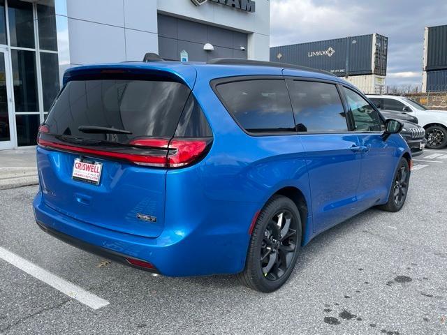 new 2026 Chrysler Pacifica car, priced at $44,208