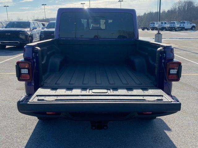 new 2026 Jeep Gladiator car, priced at $58,502