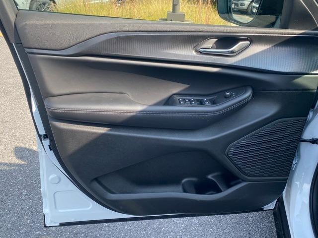 new 2025 Jeep Grand Cherokee L car, priced at $40,500