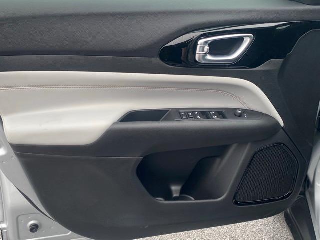 new 2026 Jeep Compass car, priced at $31,950