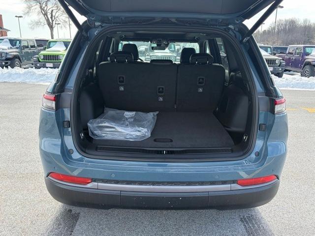 new 2026 Jeep Grand Cherokee car, priced at $46,681