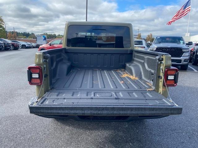 new 2025 Jeep Gladiator car, priced at $43,750