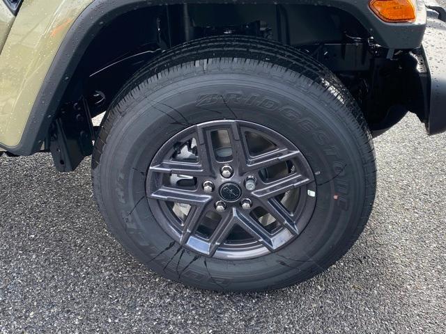 new 2025 Jeep Gladiator car, priced at $43,750