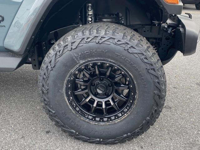 new 2025 Jeep Gladiator car, priced at $52,250