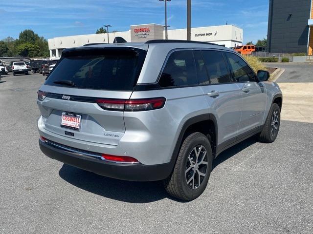 new 2025 Jeep Grand Cherokee car, priced at $40,000