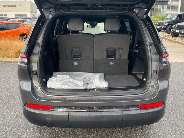 new 2025 Jeep Grand Cherokee L car, priced at $48,662