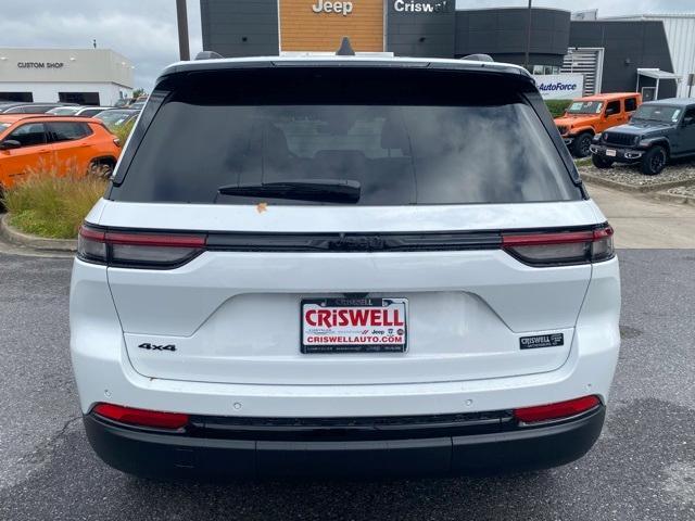 new 2025 Jeep Grand Cherokee car, priced at $38,823