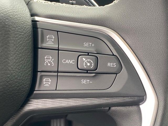 new 2025 Jeep Grand Cherokee car, priced at $38,823