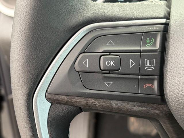 new 2026 Jeep Grand Cherokee car, priced at $46,658