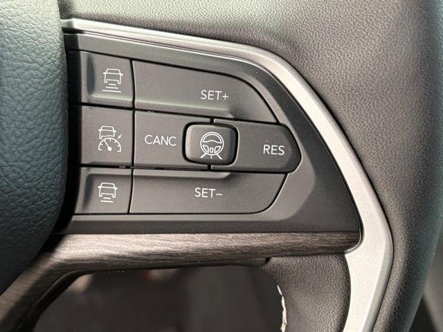 new 2026 Jeep Grand Cherokee car, priced at $46,658