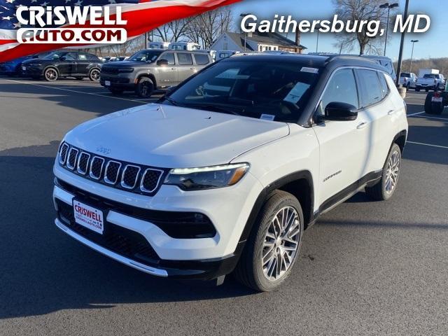 new 2024 Jeep Compass car, priced at $30,999