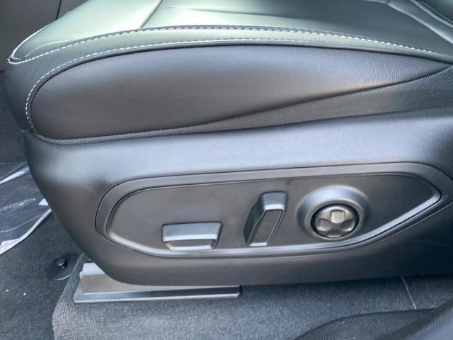 new 2025 Jeep Grand Cherokee car, priced at $43,750