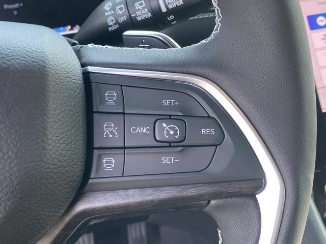 new 2025 Jeep Grand Cherokee car, priced at $43,750