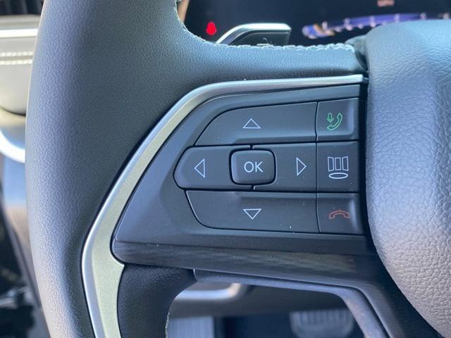 new 2025 Jeep Grand Cherokee L car, priced at $38,000