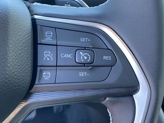 new 2025 Jeep Grand Cherokee L car, priced at $38,000