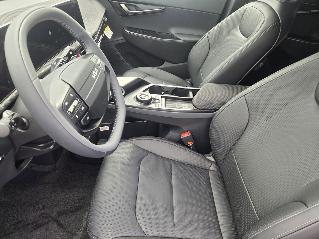 new 2025 Kia EV6 car, priced at $39,874