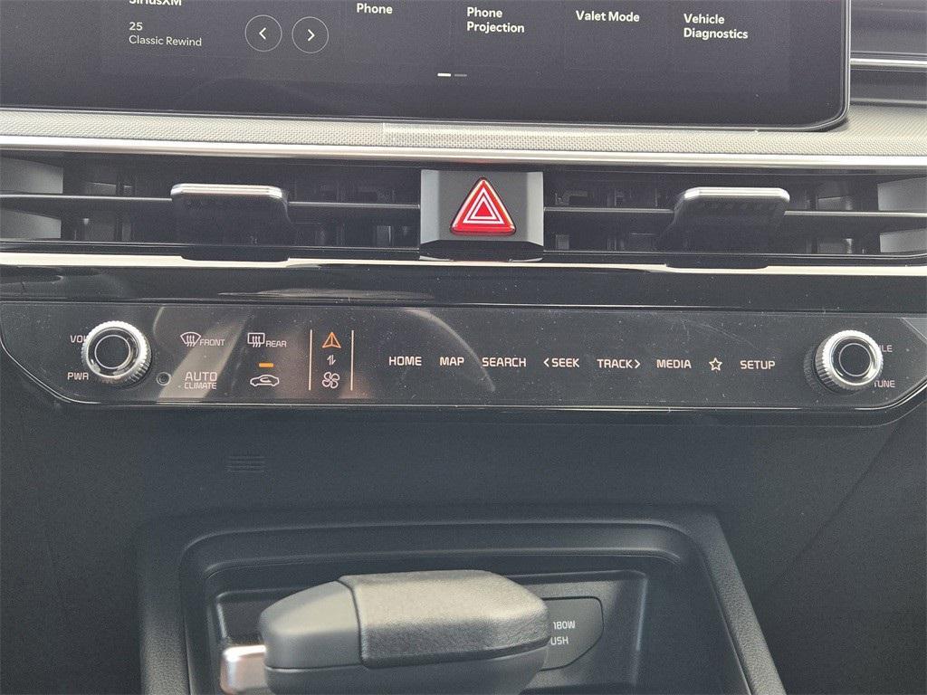 new 2026 Kia K5 car, priced at $25,065