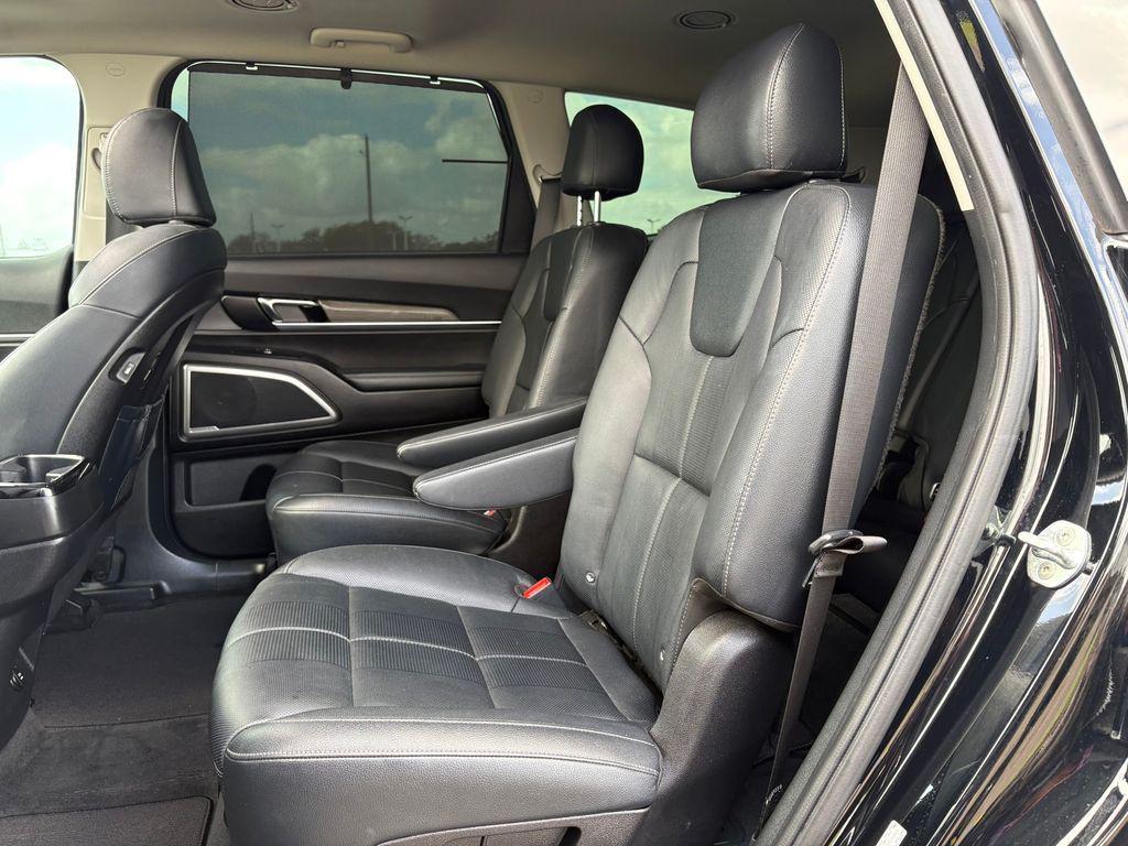 used 2022 Kia Telluride car, priced at $26,999