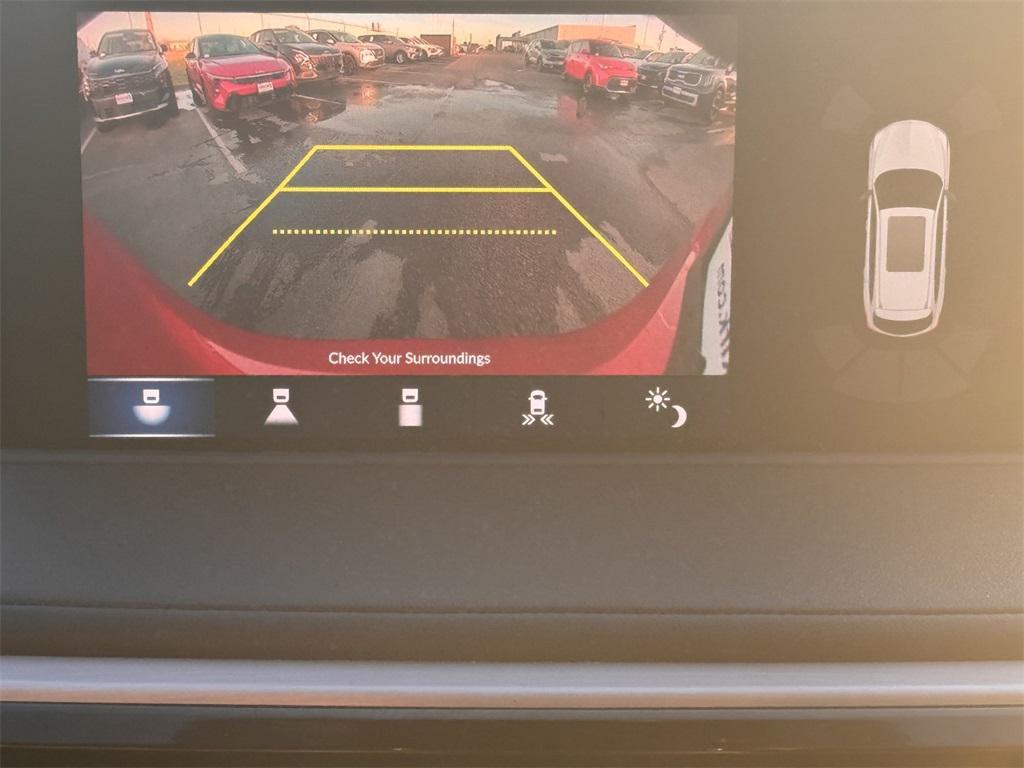 used 2022 Acura MDX car, priced at $32,267