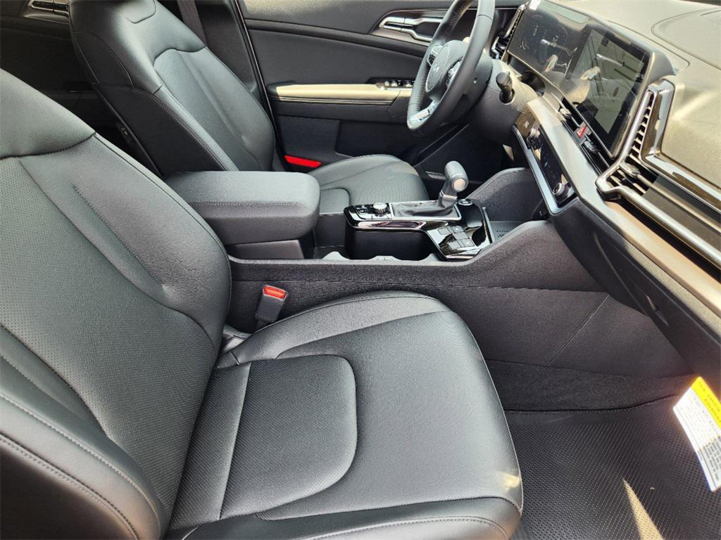 new 2025 Kia Sportage car, priced at $30,835
