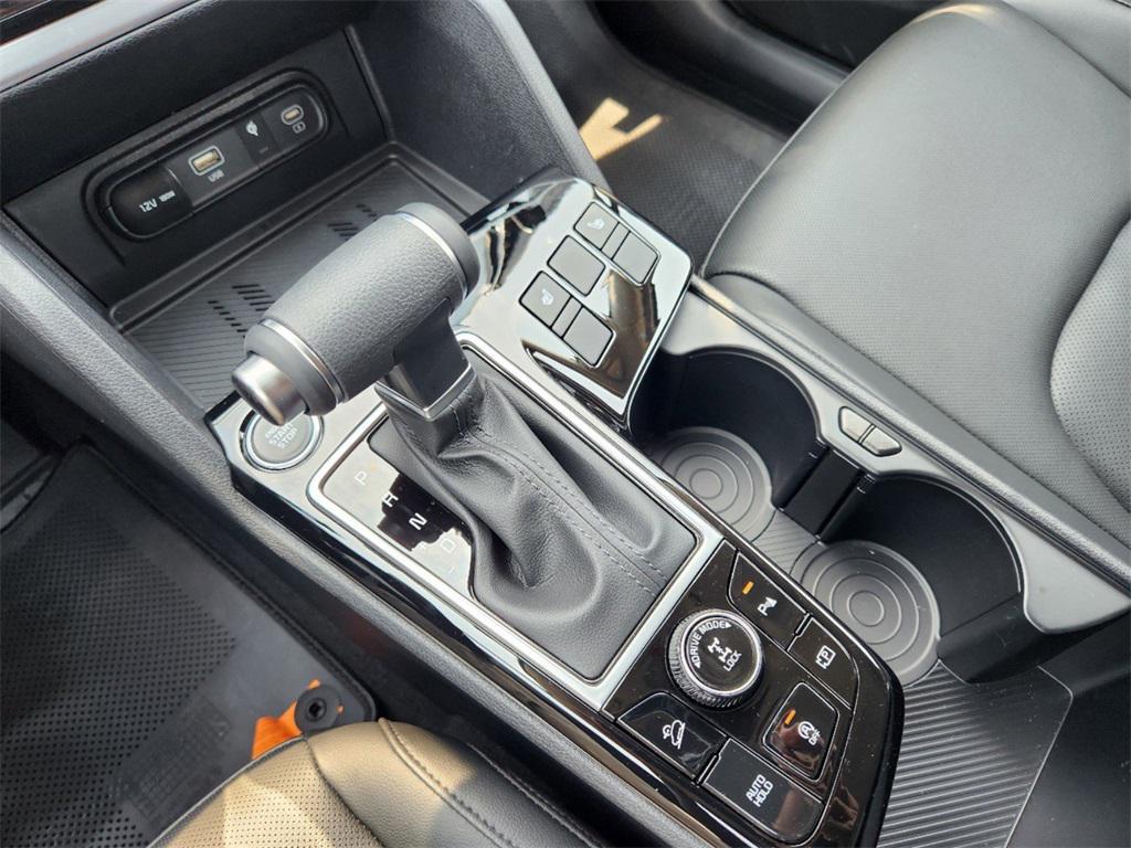 new 2025 Kia Sportage car, priced at $30,835