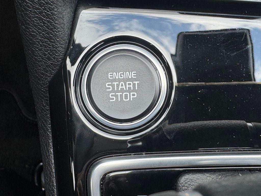 used 2025 Kia Sportage car, priced at $27,989