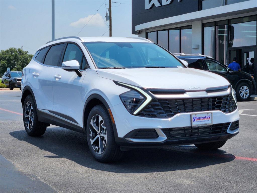 new 2025 Kia Sportage car, priced at $30,835