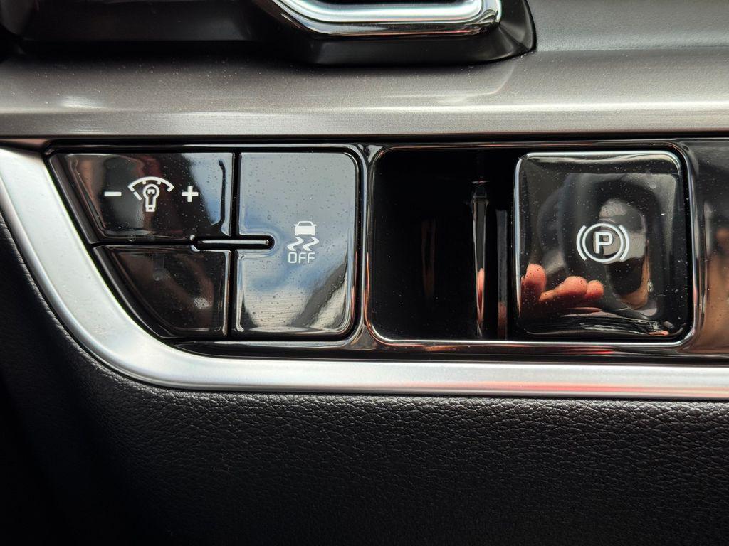 used 2025 Kia Sportage car, priced at $27,989