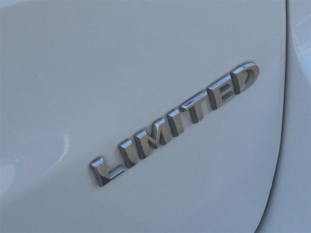 used 2018 Jeep Grand Cherokee car, priced at $12,585