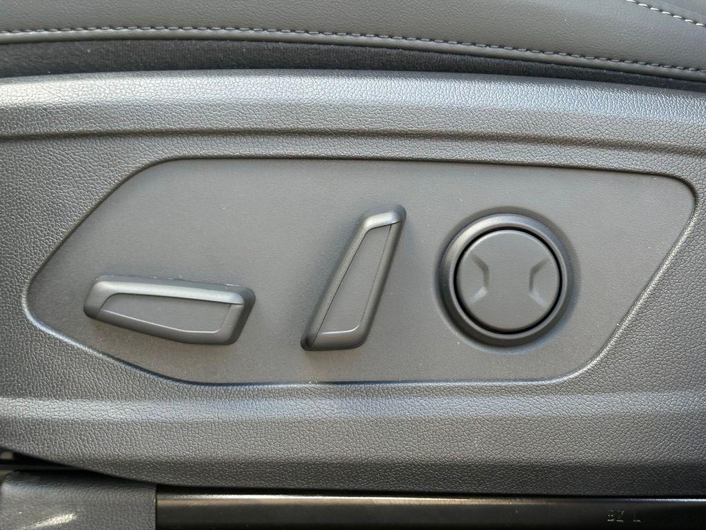 new 2026 Kia Sorento car, priced at $36,463
