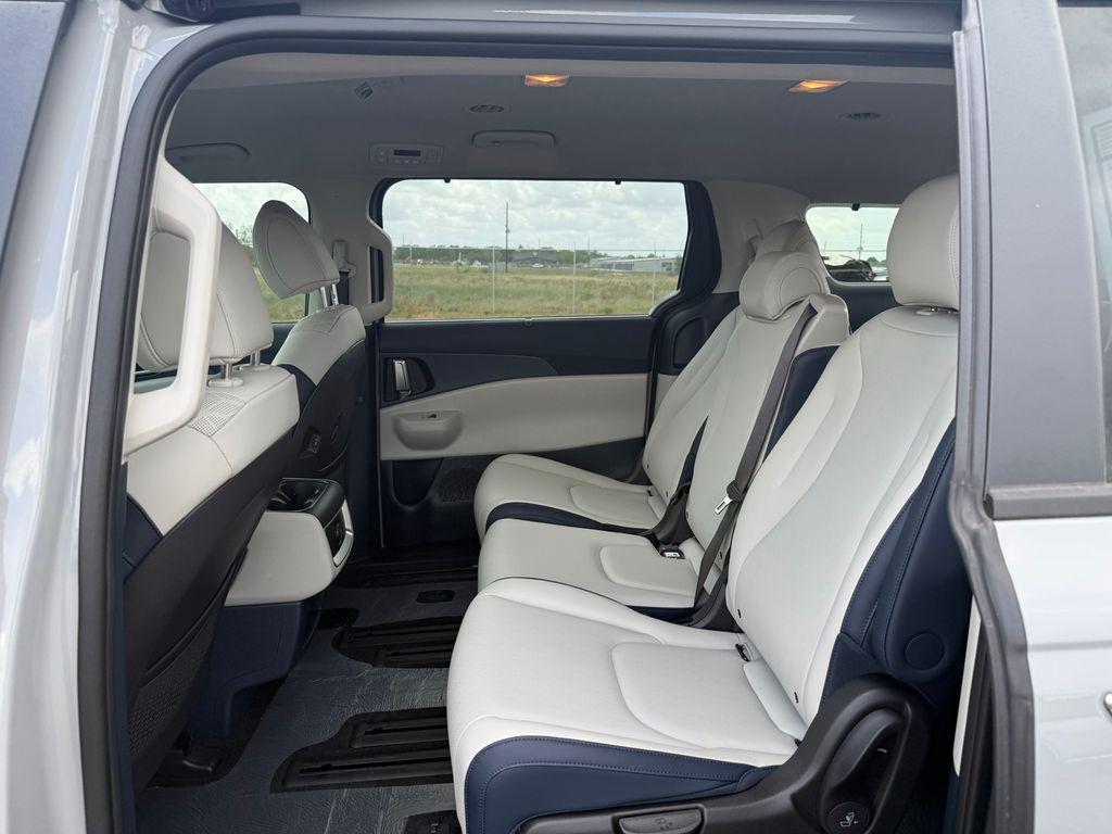 new 2026 Kia Carnival Hybrid car, priced at $43,829