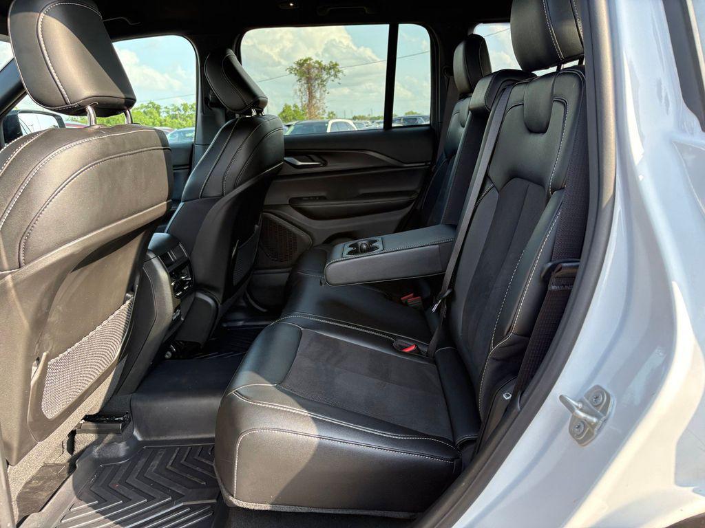 used 2024 Jeep Grand Cherokee car, priced at $32,713