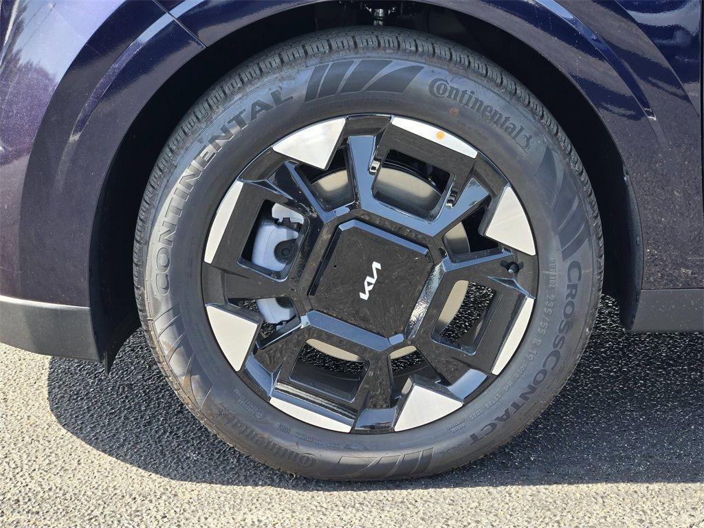 new 2026 Kia Carnival car, priced at $40,174