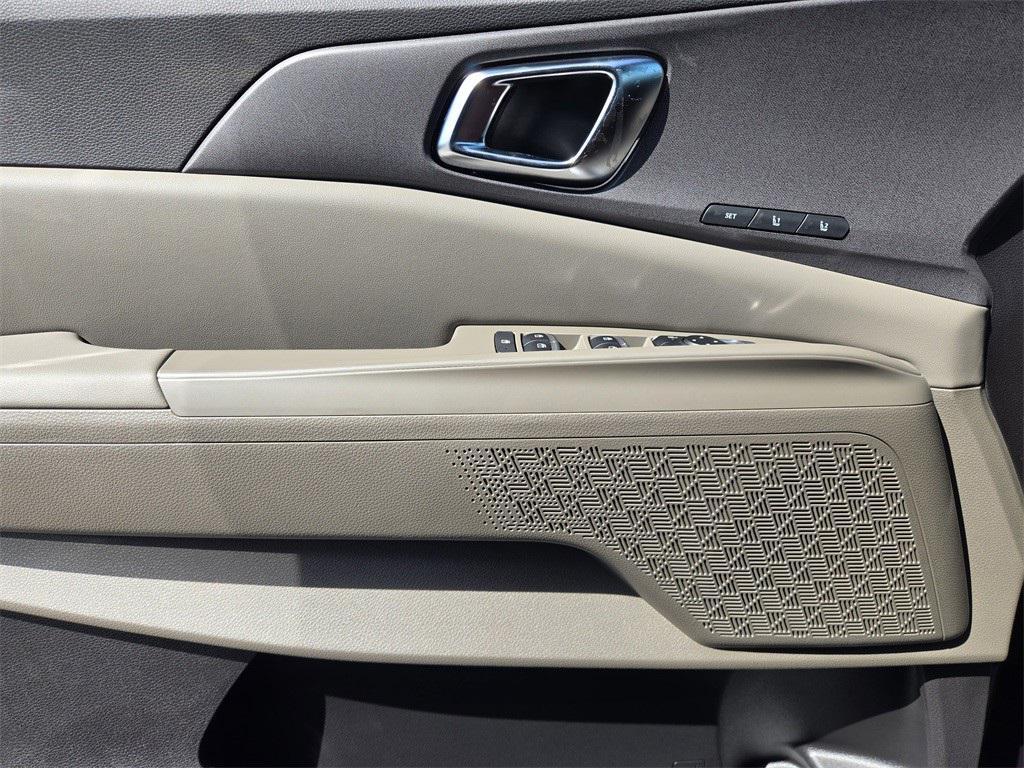 new 2026 Kia Carnival car, priced at $40,174