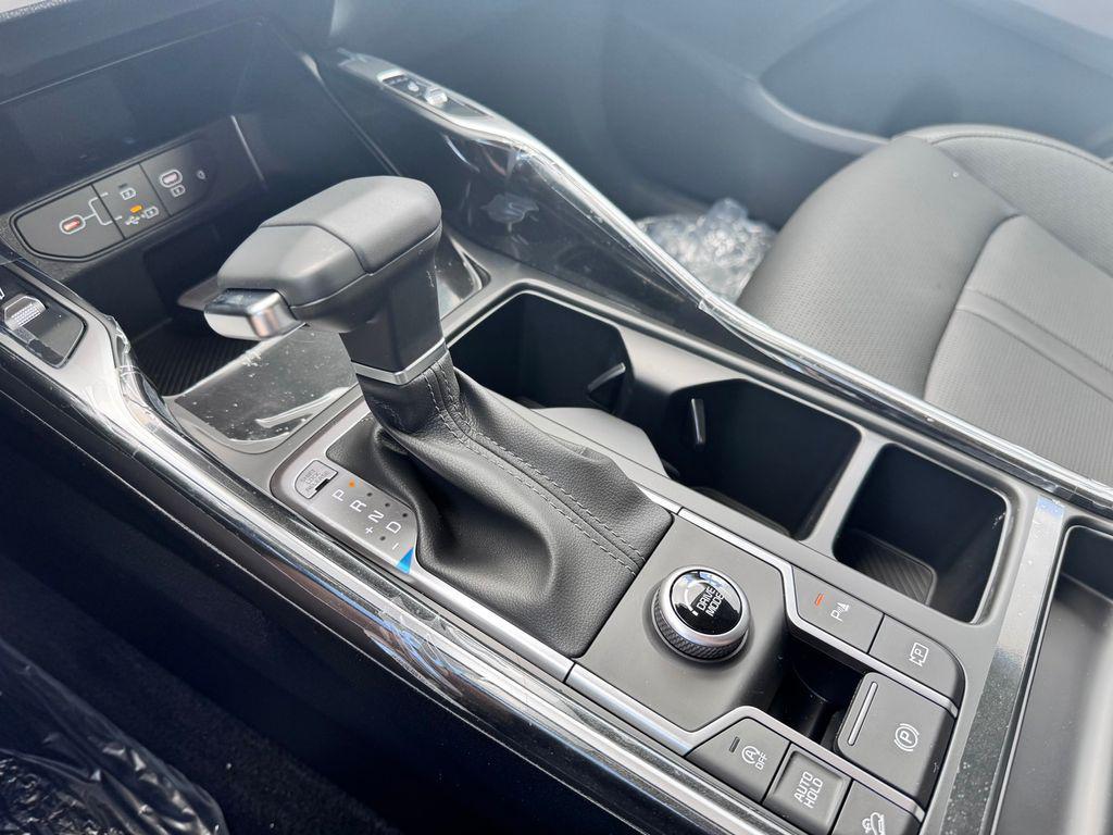 new 2026 Kia Sorento car, priced at $33,558
