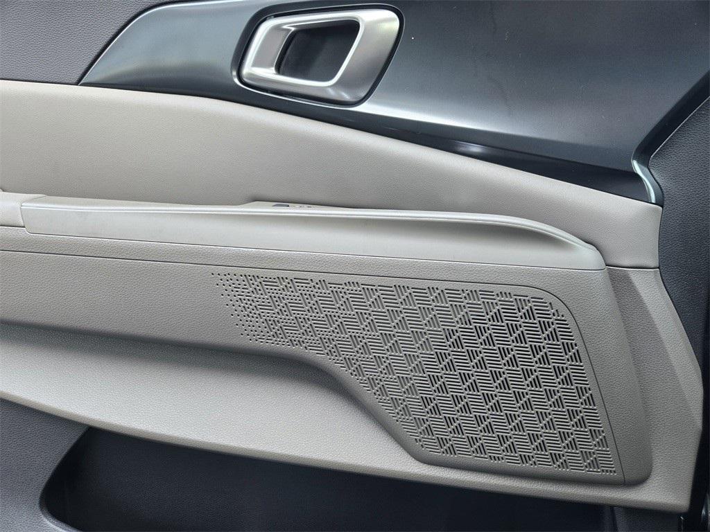 new 2026 Kia Carnival car, priced at $38,485