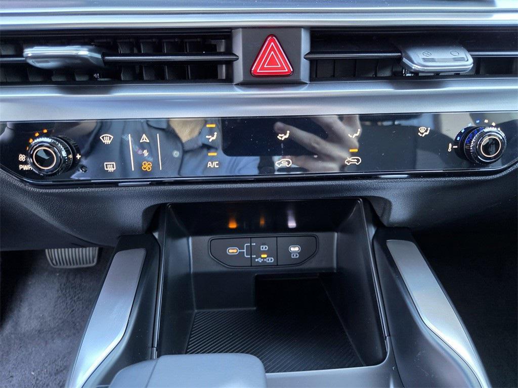 new 2026 Kia Sorento car, priced at $30,430