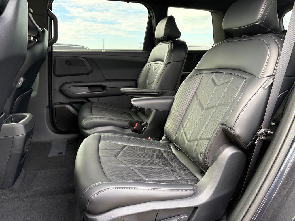 new 2027 Kia Telluride Hybrid car, priced at $56,525