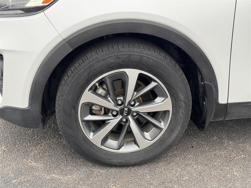 used 2019 Kia Sorento car, priced at $16,999