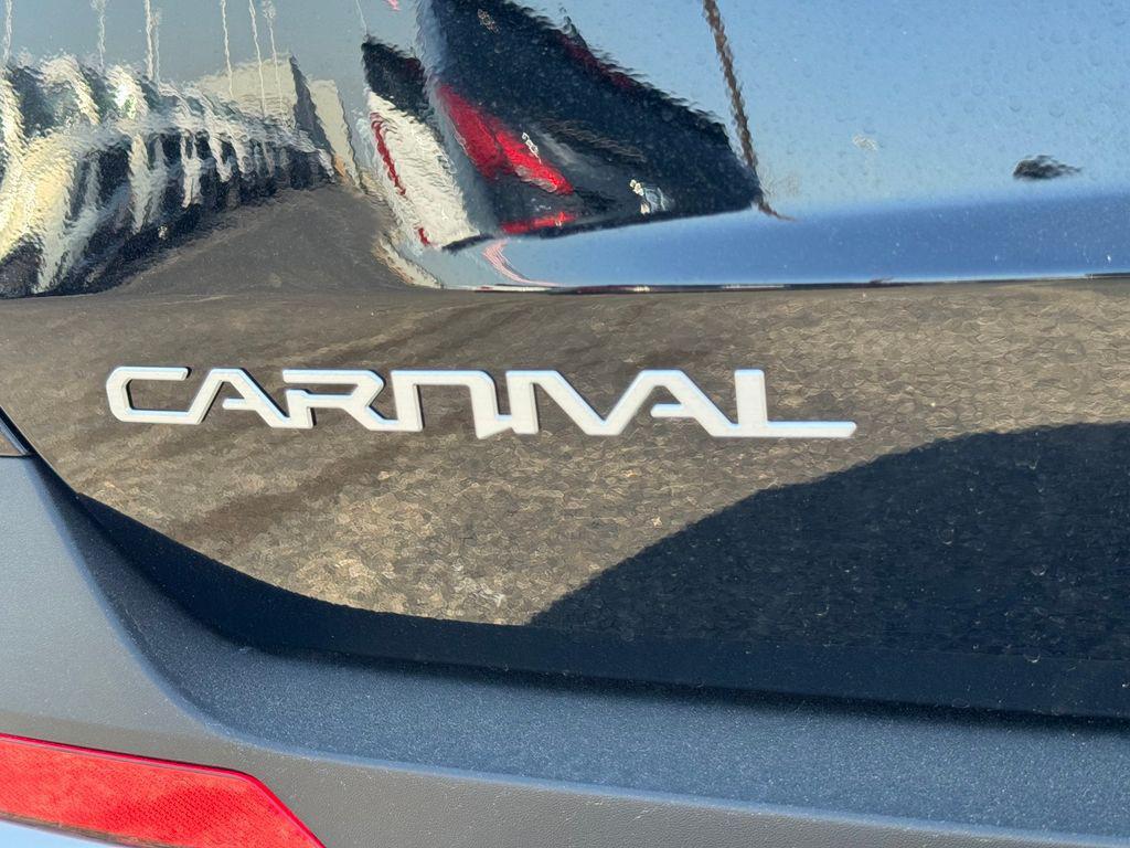 new 2026 Kia Carnival Hybrid car, priced at $42,926