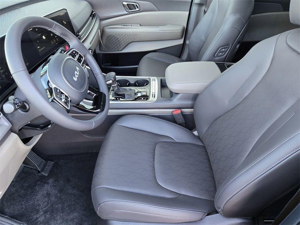 new 2026 Kia Carnival car, priced at $45,439