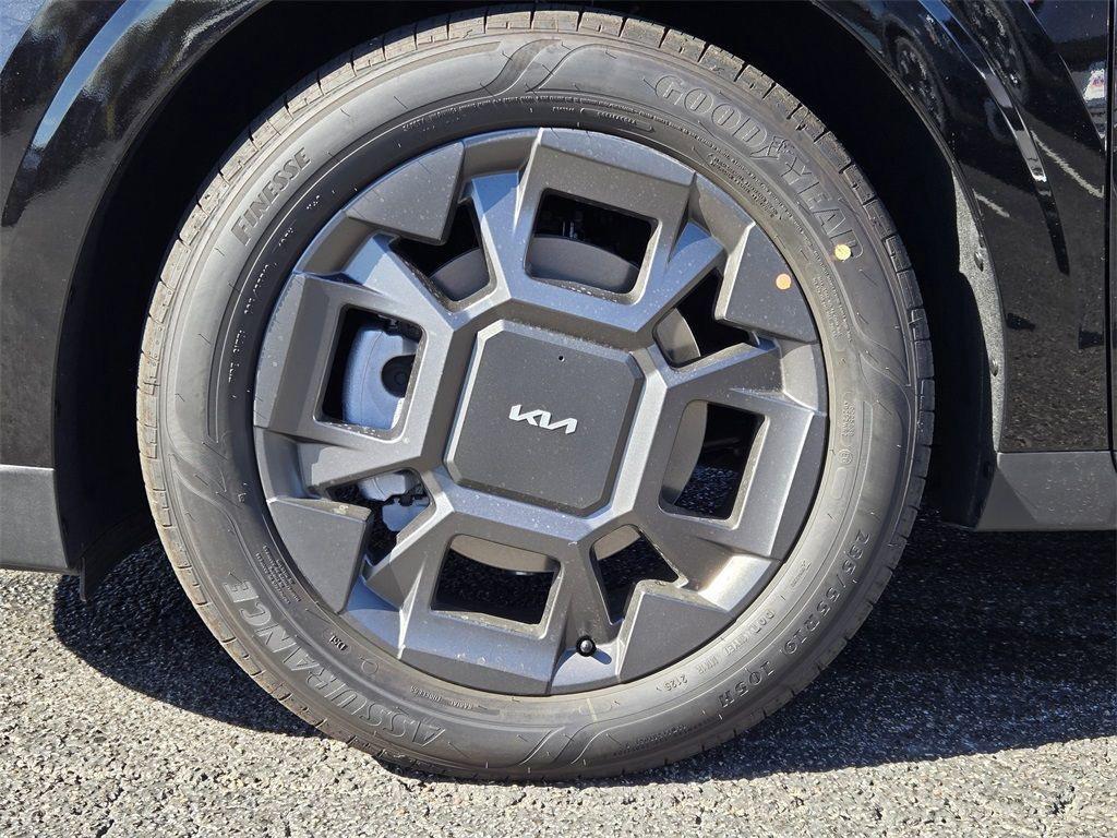 new 2026 Kia Carnival car, priced at $45,439