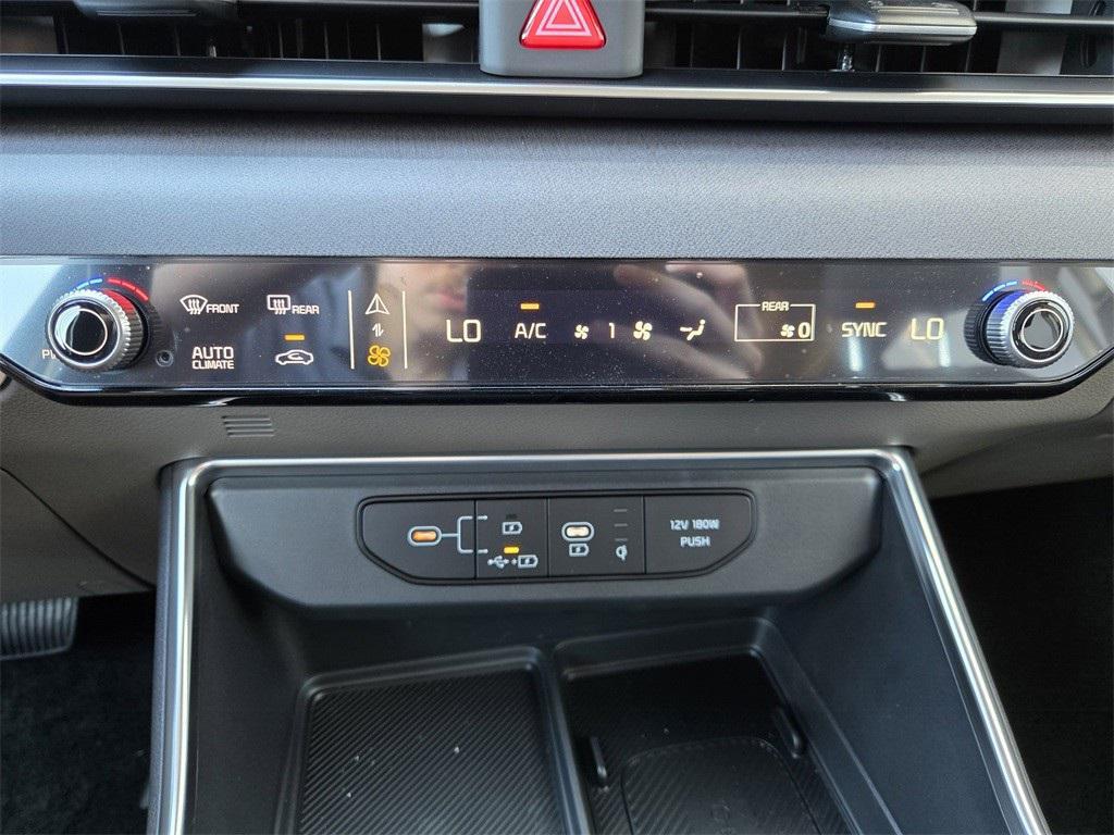 new 2026 Kia Carnival car, priced at $45,439