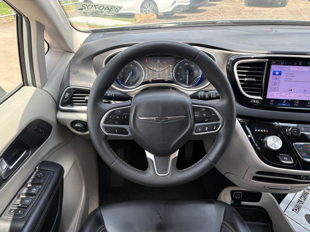 used 2023 Chrysler Pacifica car, priced at $20,717
