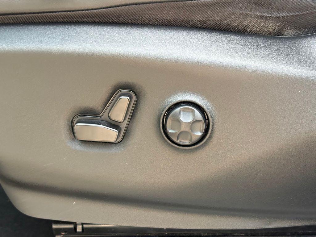 used 2023 Chrysler Pacifica car, priced at $20,717